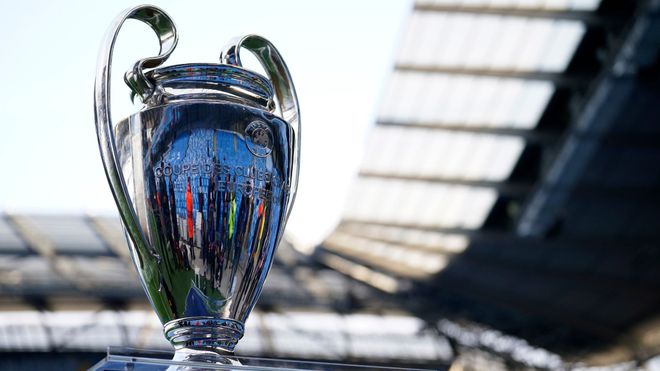 这位备受尊 这位备受尊